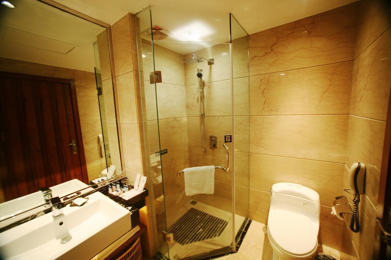 Manhattan Hotel Харбин Экстерьер фото