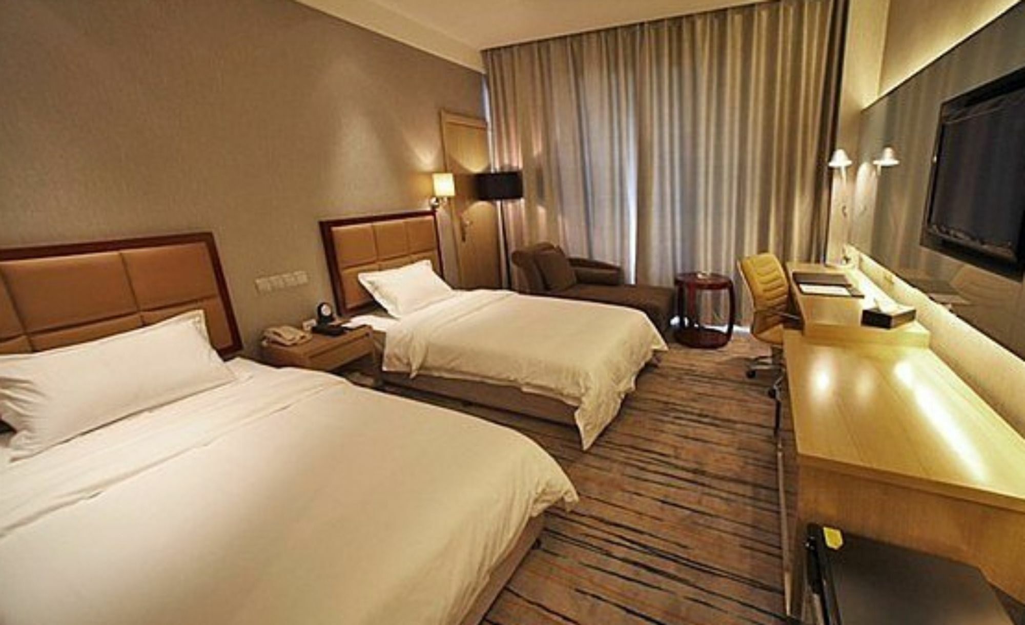 Manhattan Hotel Харбин Экстерьер фото